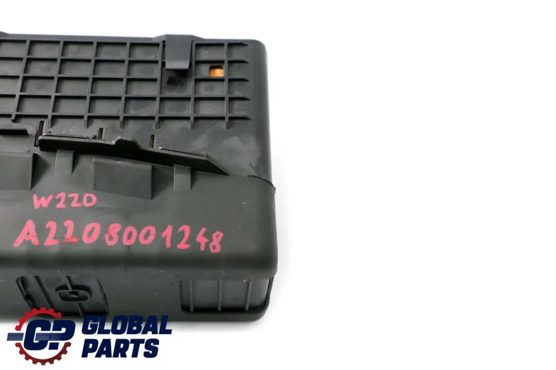 Central Lock Door Vacuum Pump to Mercedes C215 W220 with Part number A2208001248 Mercedes C215 W220 Central Lock Door Vacuum Pump - SKU A2208001248 - Part number A2208001248