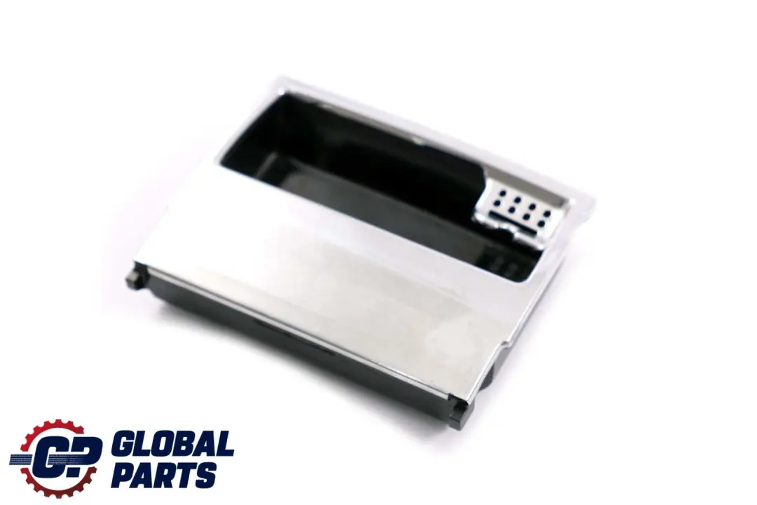 Cenicero cromado delantero Mercedes-Benz Clase S W220 2208100730 para con número de pieza A2208100730 Cenicero cromado delantero Mercedes-Benz Clase S W220 2208100730 - SKU A2208100730 - Número de pieza A2208100730