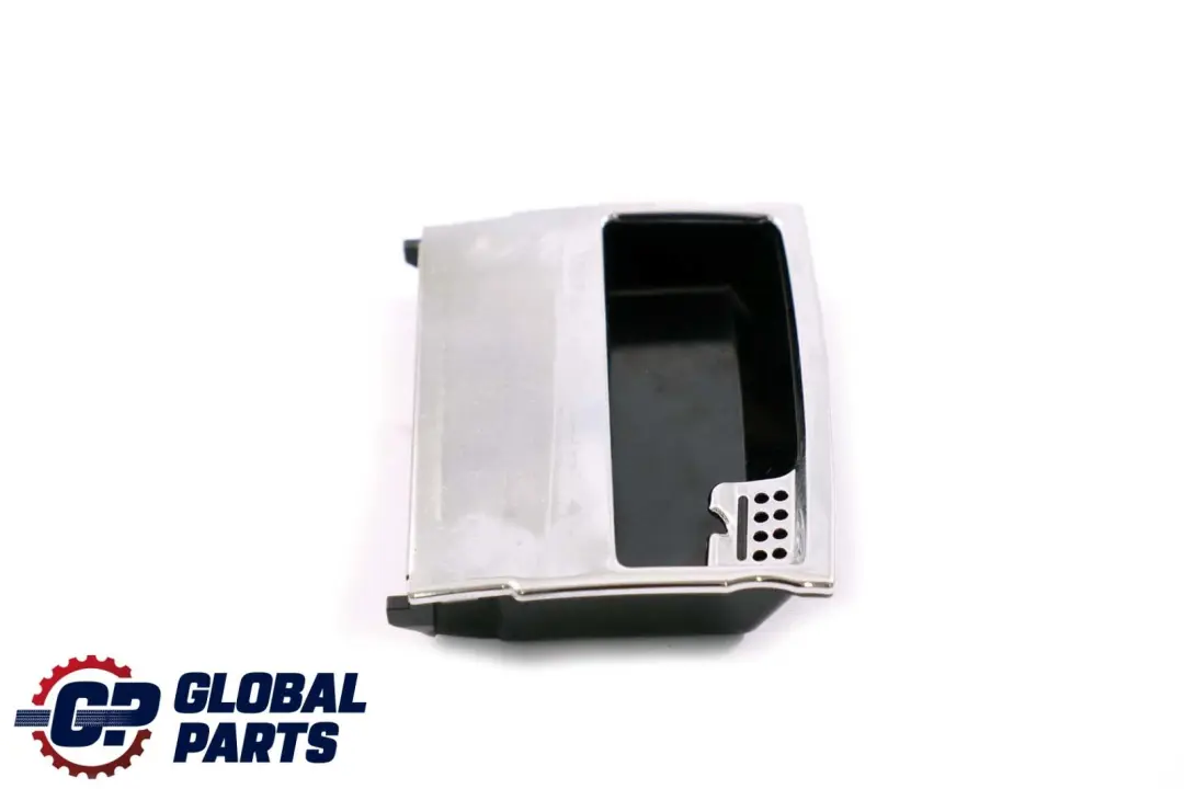 Cenicero cromado delantero Mercedes-Benz Clase S W220 2208100730 para con número de pieza A2208100730 Cenicero cromado delantero Mercedes-Benz Clase S W220 2208100730 - SKU A2208100730 - Número de pieza A2208100730