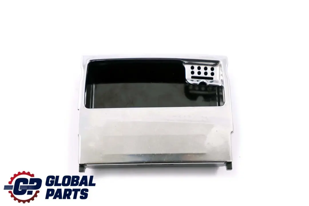 Przedni Chromowany Wkład Popielniczki 2208100730 do Mercedes S-Class W220 o numerze A2208100730 Mercedes S-Class W220 Przedni Chromowany Wkład Popielniczki 2208100730 - SKU A2208100730 - Numer Części A2208100730