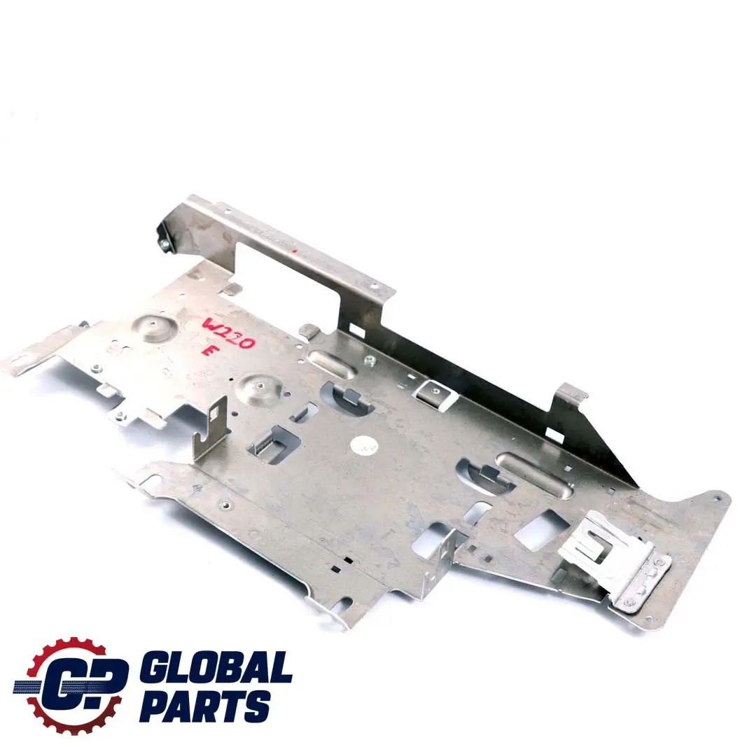 Soporte del Modulo Control Asiento Trasero para Mercedes C215 W220 con número de pieza A2208200111 Mercedes C215 W220 Soporte del Modulo Control Asiento Trasero - SKU A2208200111 - Número de pieza A2208200111