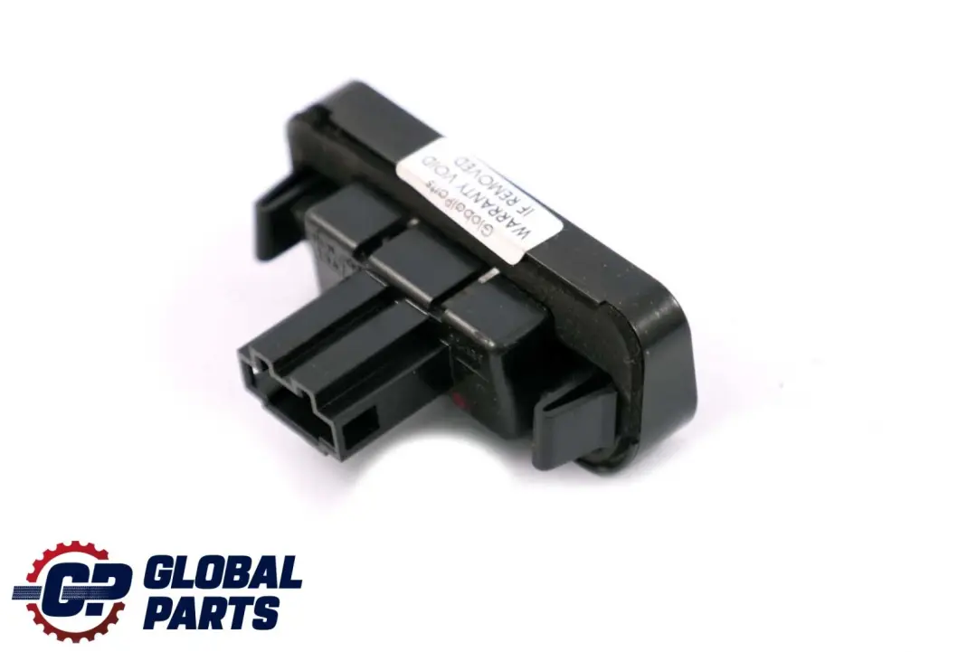 Mercedes-Benz Clase S W220 Luz De matricula trasera para con número de pieza A2208200356 Mercedes-Benz Clase S W220 Luz De matricula trasera - SKU A2208200356 - Número de pieza A2208200356