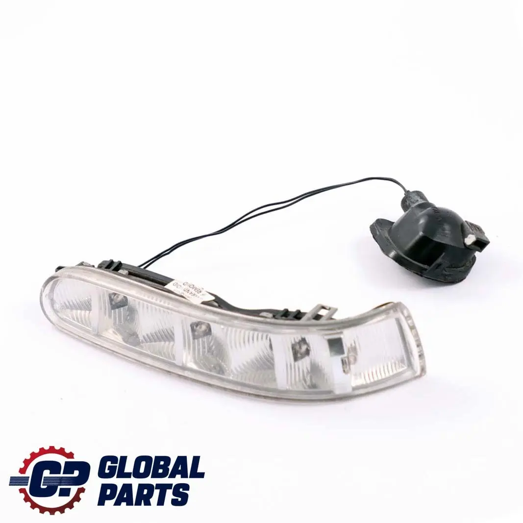 Mercedes-Benz S-Class W220 Wing Mirror Blinker Indicator Lamp Left to with Part number A2208200521 Mercedes-Benz S-Class W220 Wing Mirror Blinker Indicator Lamp Left - SKU A2208200521 - Part number A2208200521