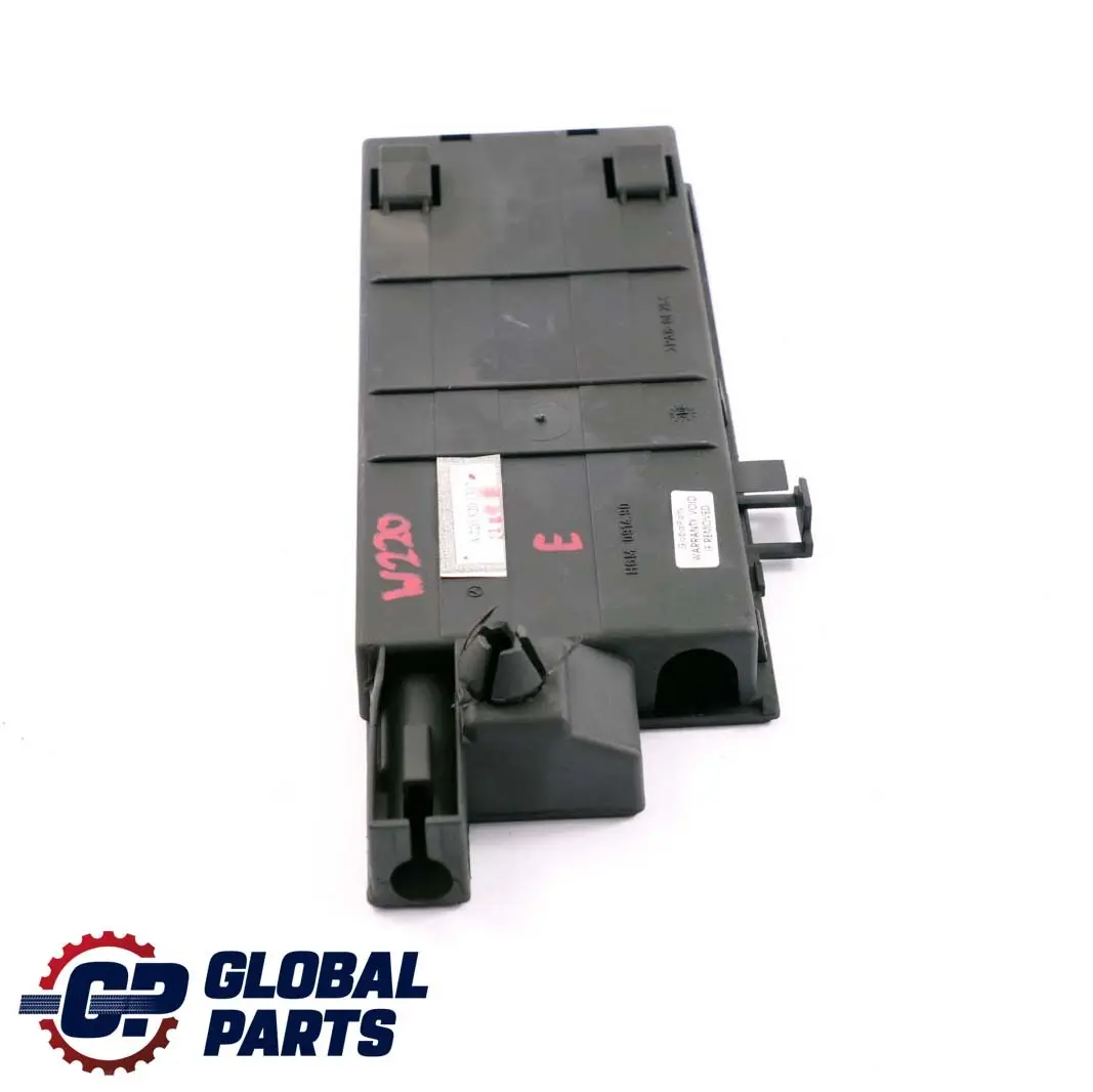 Mercedes-Benz Clase S W220 Tailgate Boot ECU Control Unit Module para con número de pieza A2208201317 Mercedes-Benz Clase S W220 Tailgate Boot ECU Control Unit Module - SKU A2208201317 - Número de pieza A2208201317