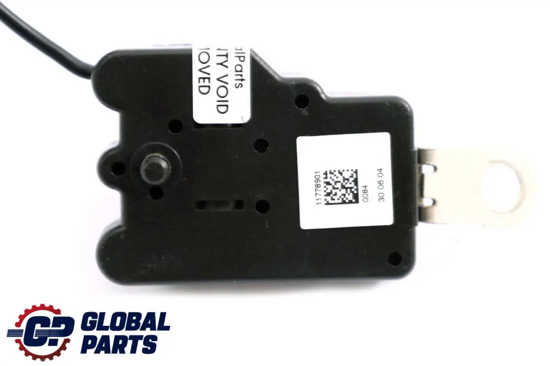 Mercedes-Benz CL S Class C215 W220 Antenna Amplifier Filter Module to with Part number A2208201489 Mercedes-Benz CL S Class C215 W220 Antenna Amplifier Filter Module - SKU A2208201489 - Part number A2208201489