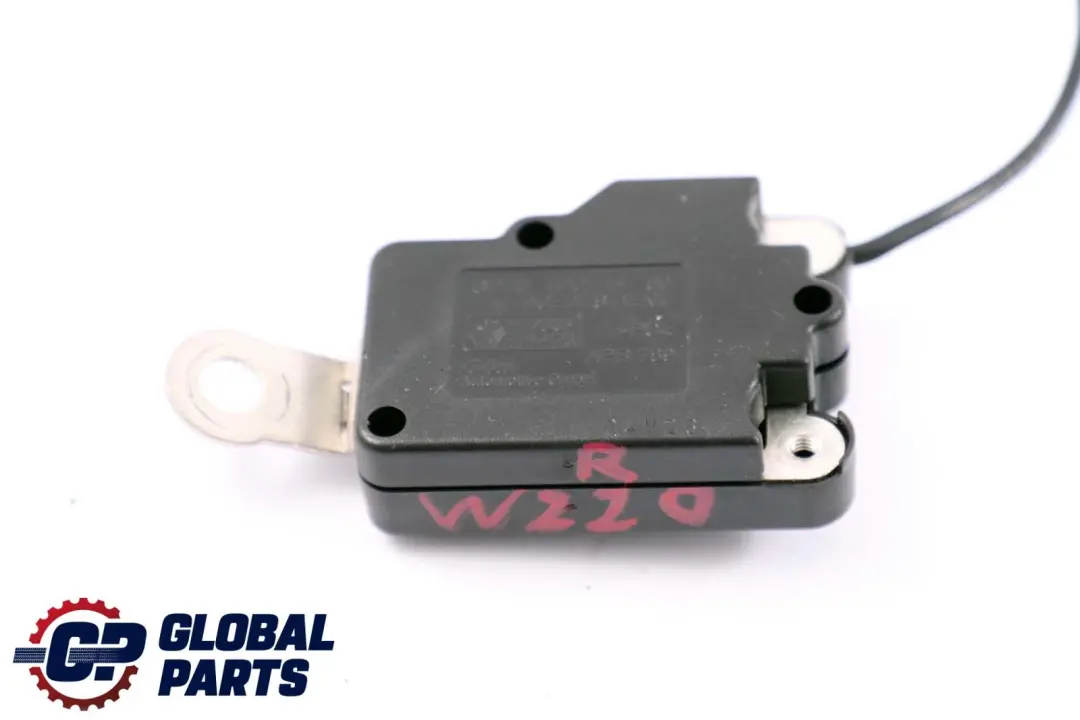 Mercedes-Benz CL S Class C215 W220 Antenna Amplifier Filter Module to with Part number A2208201489 Mercedes-Benz CL S Class C215 W220 Antenna Amplifier Filter Module - SKU A2208201489 - Part number A2208201489