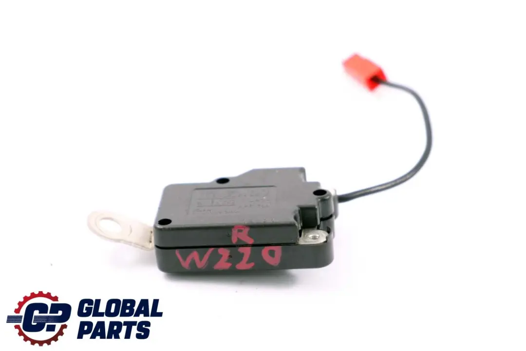 Mercedes-Benz CL S Class C215 W220 Antenna Amplifier Filter Module to with Part number A2208201489 Mercedes-Benz CL S Class C215 W220 Antenna Amplifier Filter Module - SKU A2208201489 - Part number A2208201489