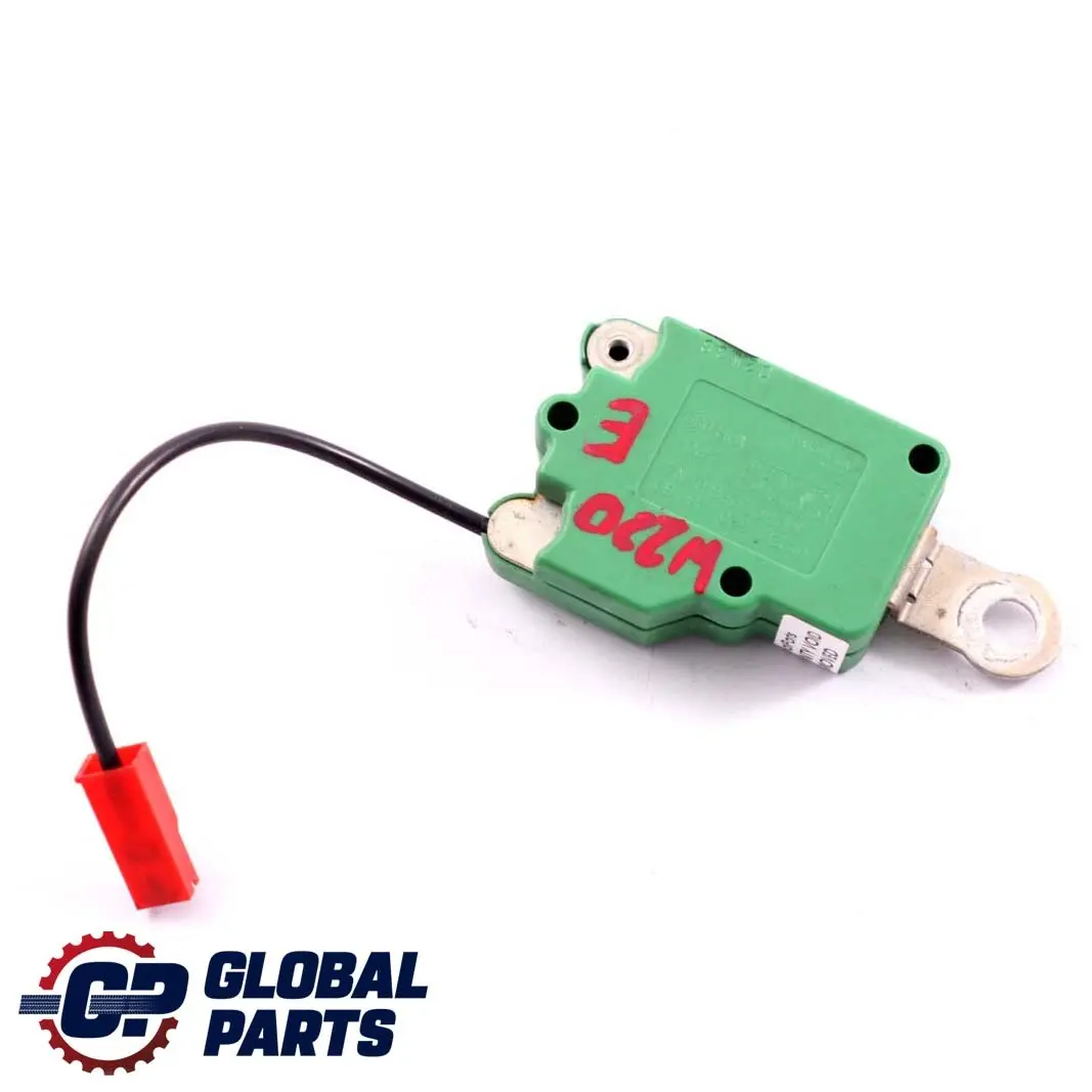 Filtro De ruido parasito De antena De radio De Mercedes-Benz S W220 para con número de pieza A2208202389 Filtro De ruido parasito De antena De radio De Mercedes-Benz S W220 - SKU A2208202389 - Número de pieza A2208202389