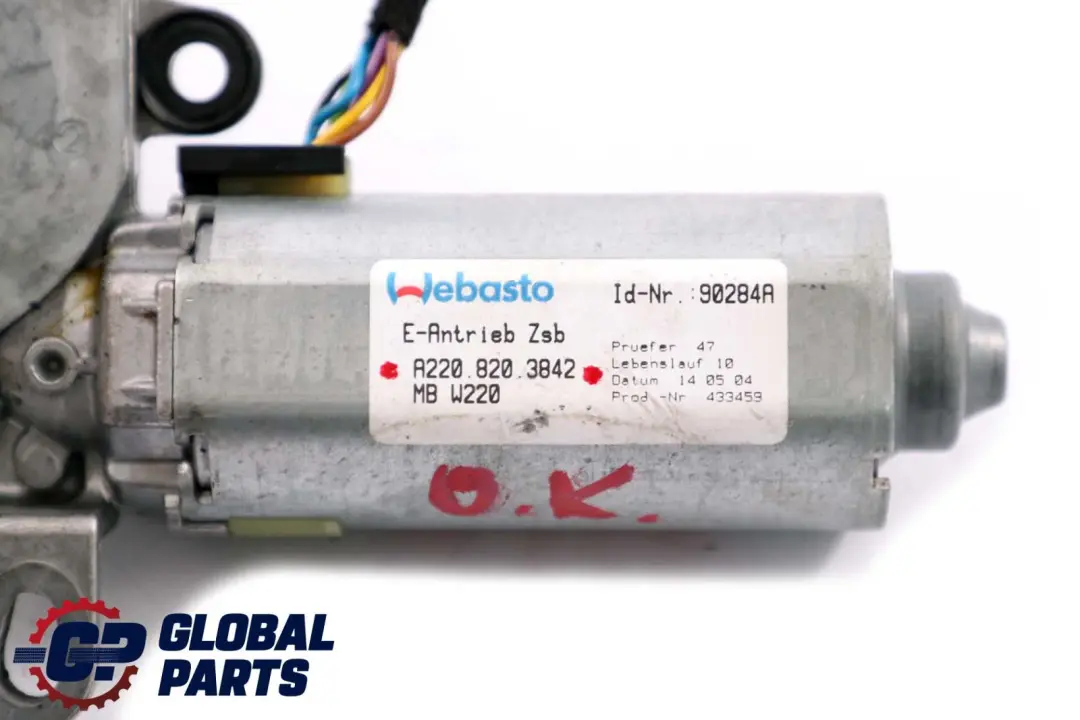 Mercedes-Benz CL S Klasse C215 W220 Elektrischer Schiebedachmotor für mit Teilenummer A2208203842 Mercedes-Benz CL S Klasse C215 W220 Elektrischer Schiebedachmotor - SKU A2208203842 - Teilenummer A2208203842