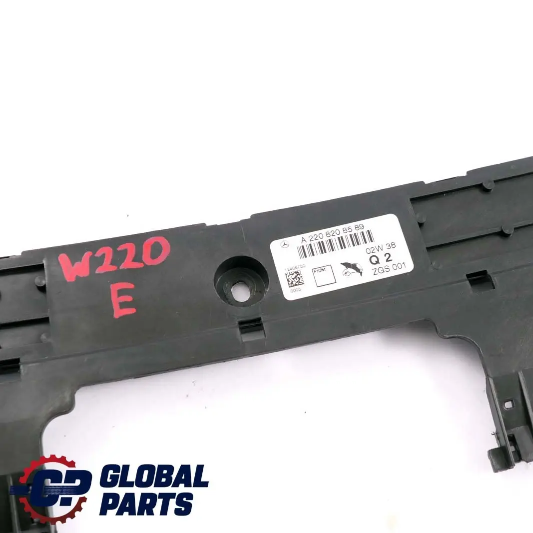 Mercedes-Benz S-Class W220 Aerial Antenna Amplifier Roof Rear Rail to with Part number A2208208589 Mercedes-Benz S-Class W220 Aerial Antenna Amplifier Roof Rear Rail - SKU A2208208589 - Part number A2208208589