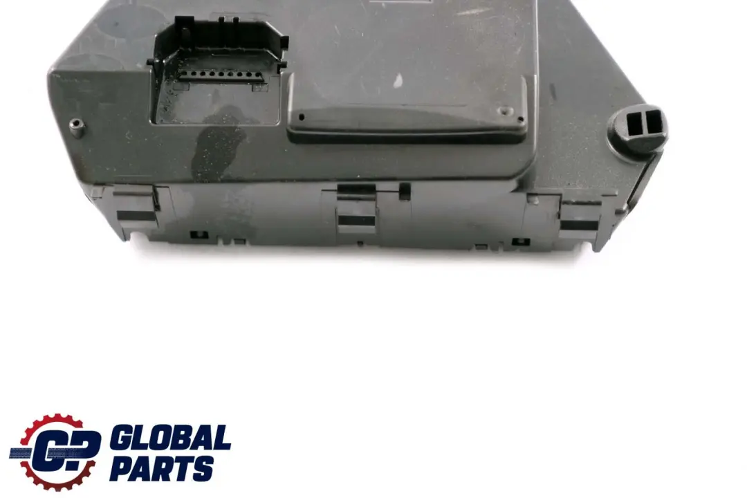  MERCEDES-BENZ CLASSE S W220 Porta Centralina Posteriore Sinistra - SKU A2208216279 - Numero di parte A2208216279