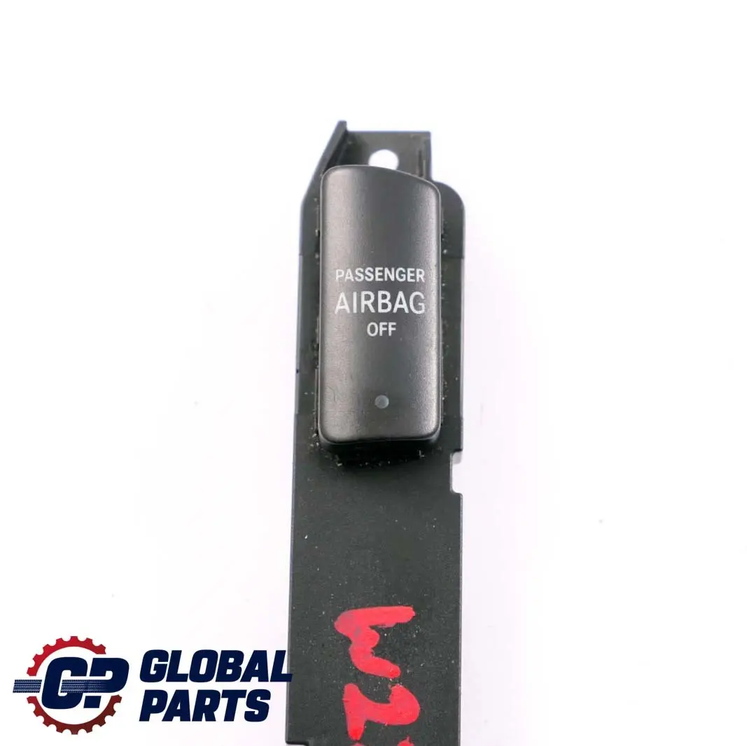 klasa W220 Przełącznik kontrolka airbag do Mercedes S o numerze A2208218458 Mercedes S klasa W220 Przełącznik kontrolka airbag - SKU A2208218458 - Numer Części A2208218458