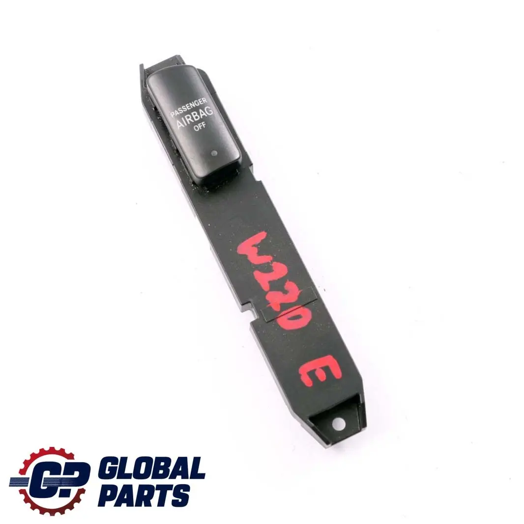 Mercedes-Benz Clase S W220 Airbag del pasajero Boton del interruptor para con número de pieza A2208218458 Mercedes-Benz Clase S W220 Airbag del pasajero Boton del interruptor - SKU A2208218458 - Número de pieza A2208218458