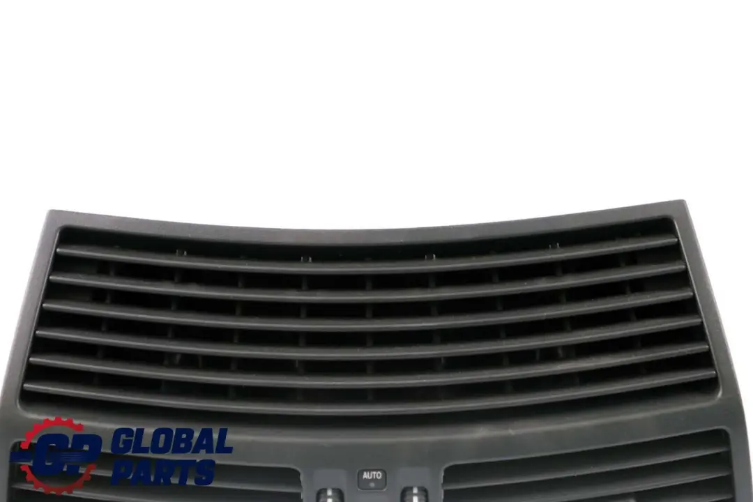 Bocchetta Aria Centrale Cruscotto Nera per Mercedes S-Class W220 con numero di parte A2208300554 Mercedes S-Class W220 Bocchetta Aria Centrale Cruscotto Nera - SKU A2208300554 - Numero di parte A2208300554