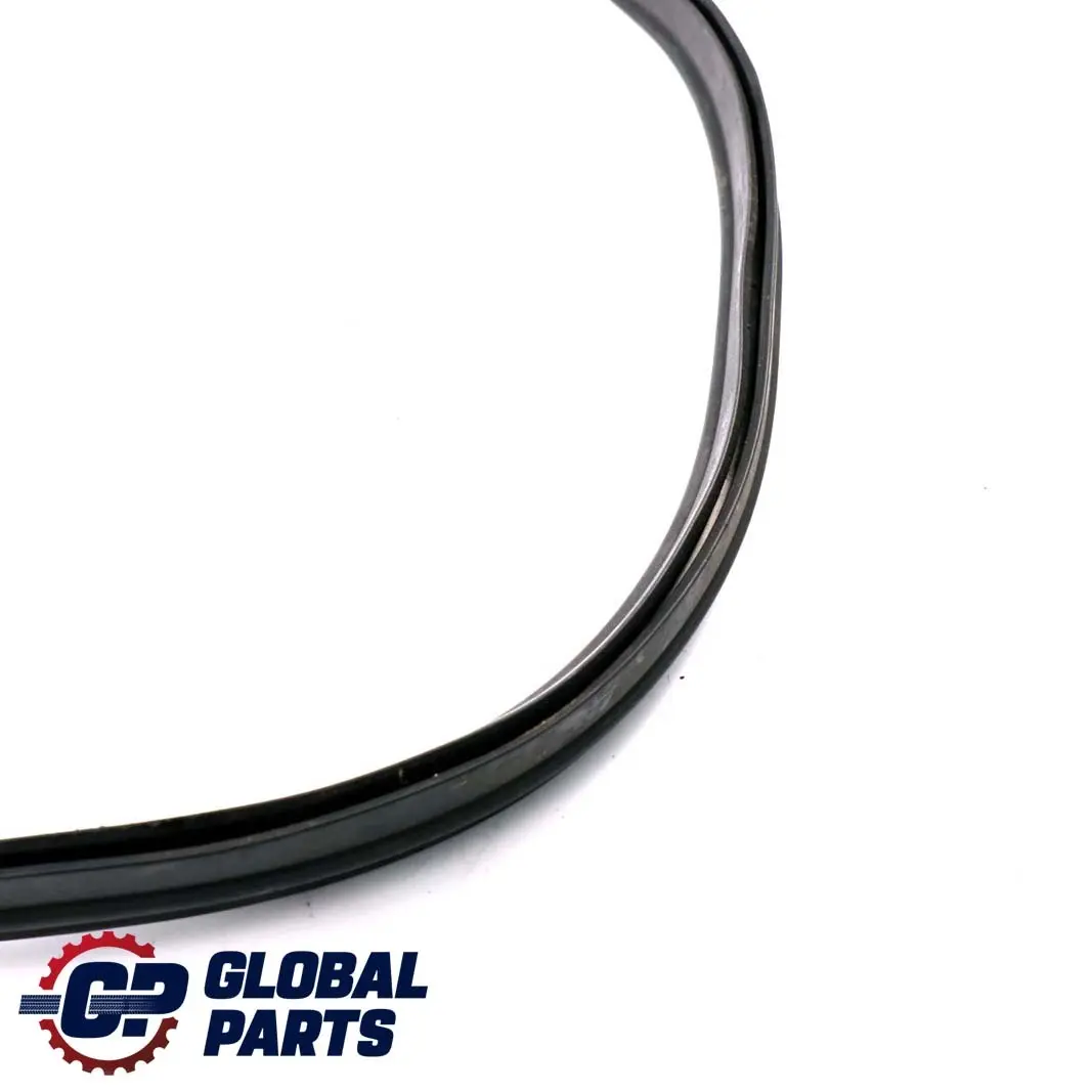 Mercedes-Benz Clase S W220 Capo Motor Goma Sellado para con número de pieza A2208890398 Mercedes-Benz Clase S W220 Capo Motor Goma Sellado - SKU A2208890398 - Número de pieza A2208890398