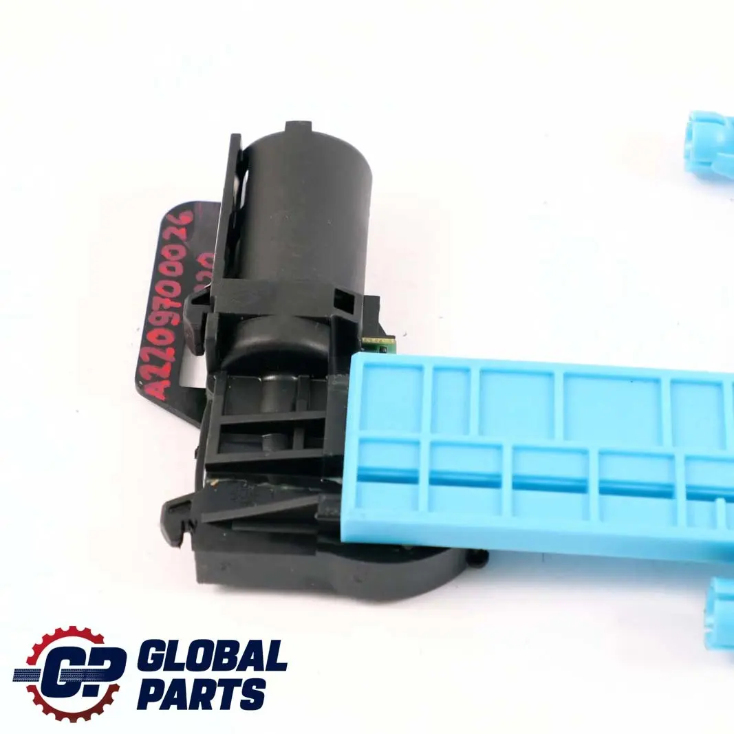 Mercedes W220 Asiento Delantero Apoyacabezas Motor Izquierdo Derecho - SKU A2209700026 - Número de pieza A2209700026