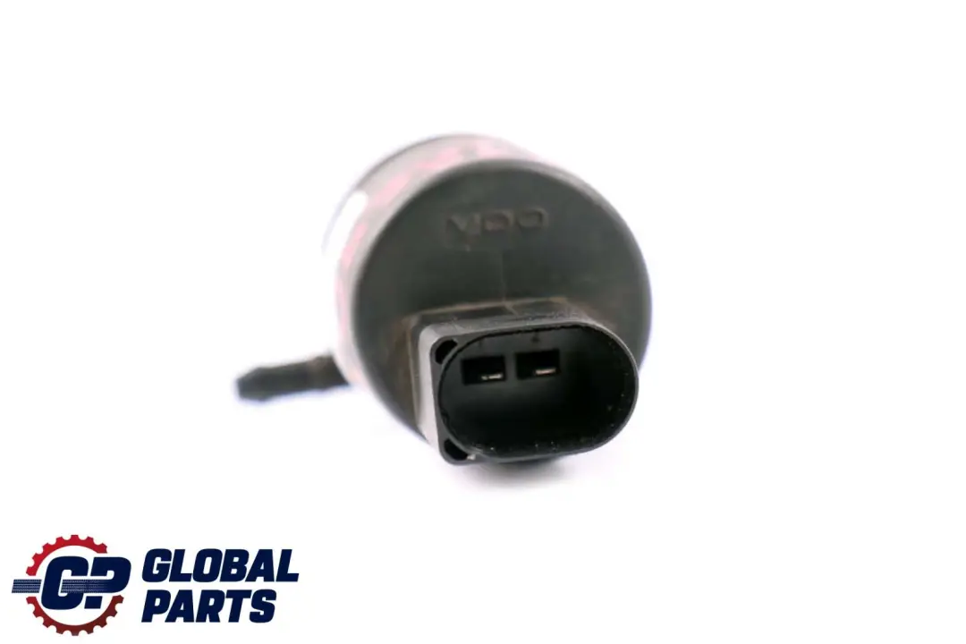 Pompka Spryskiwacza Szyby Przedniej do Mercedes W203 W210 W211 o numerze A2218690121 Mercedes W203 W210 W211 Pompka Spryskiwacza Szyby Przedniej - SKU A2218690121 - Numer Części A2218690121