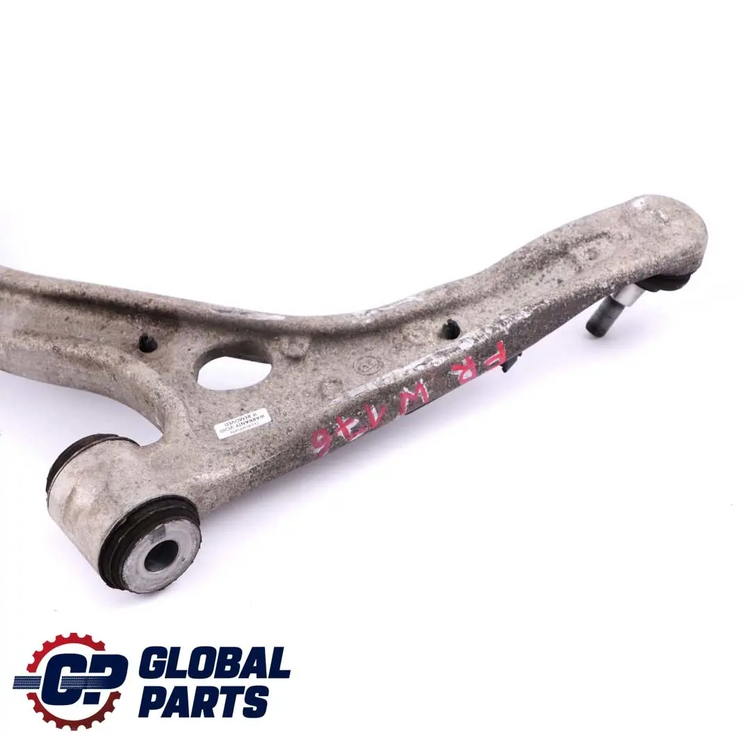 Braccio di Controllo Anteriore Destro inferiore Asta Wishbone per Mercedes W176 W246 con numero di parte A2463304800 Mercedes W176 W246 Braccio di Controllo Anteriore Destro inferiore Asta Wishbone - SKU A2463304800 - Numero di parte A2463304800