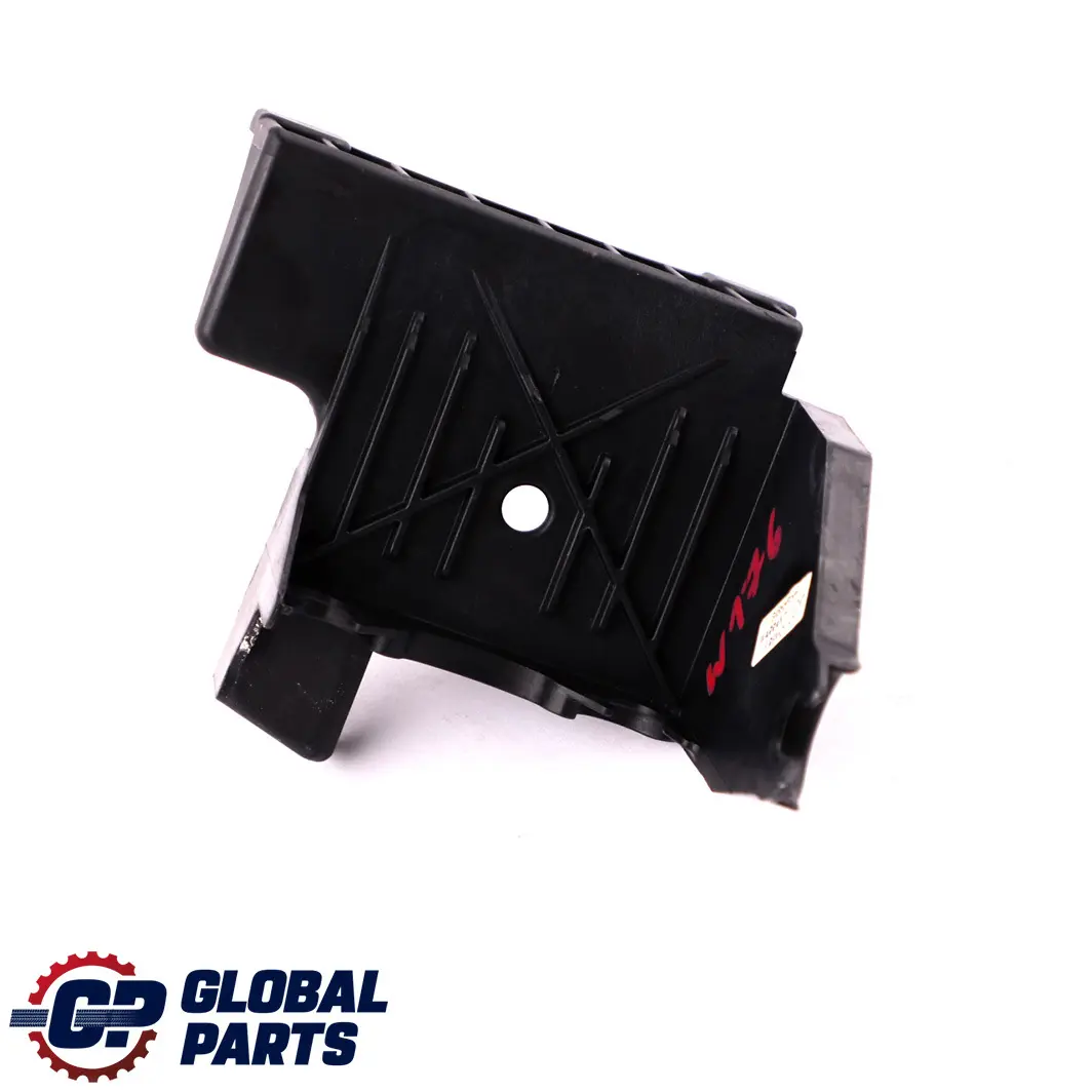 Mercedes-Benz W176 Soporte de la bomba ABS de freno para con número de pieza A2464300210 Mercedes-Benz W176 Soporte de la bomba ABS de freno - SKU A2464300210 - Número de pieza A2464300210