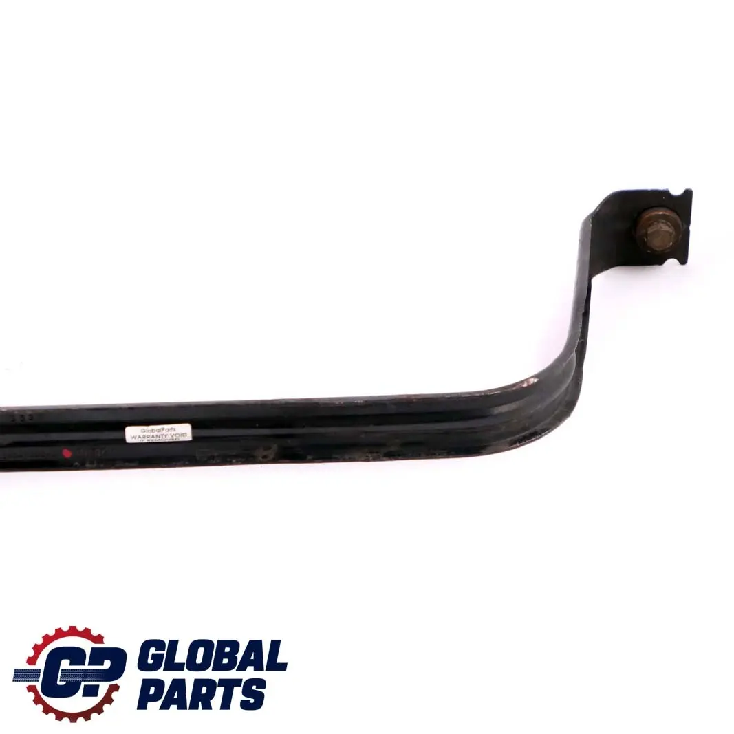 Serbatoio Carburante Sinistro Montaggio Cinghia Supporto Puntone per Mercedes W176 con numero di parte A2464700340 Mercedes W176 Serbatoio Carburante Sinistro Montaggio Cinghia Supporto Puntone - SKU A2464700340 - Numero di parte A2464700340