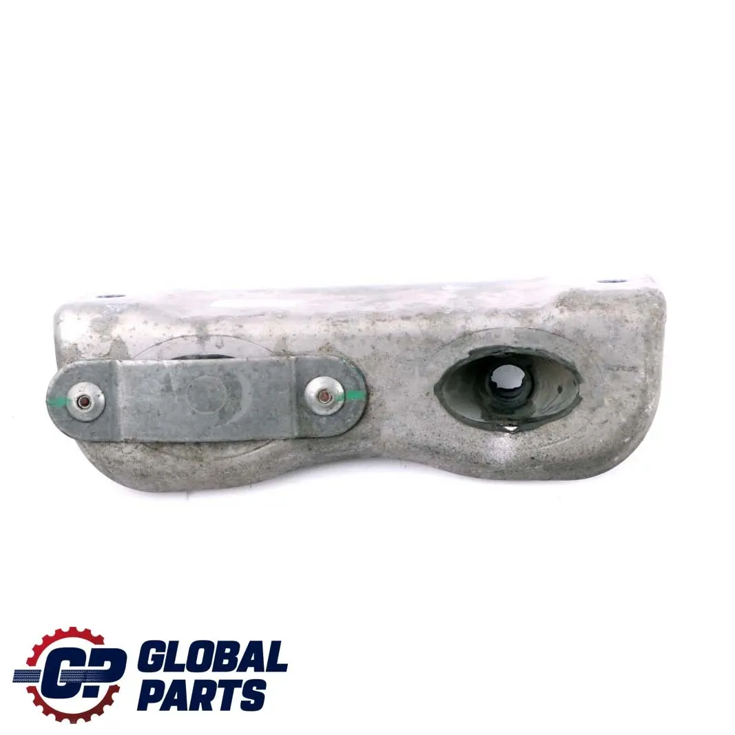 Mocowanie Rury Wydechowej Wydechu Przód do Mercedes W176 W246 o numerze A2464900040 Mercedes W176 W246 Mocowanie Rury Wydechowej Wydechu Przód - SKU A2464900040 - Numer Części A2464900040