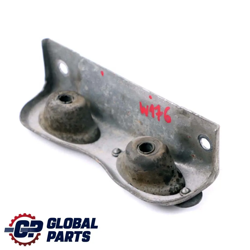 Support Silencieux Échappement Avant pour Mercedes W176 W246 à propos du numéro de pièce A2464900040 Mercedes W176 W246 Support Silencieux Échappement Avant - SKU A2464900040 - Numéro de pièce A2464900040