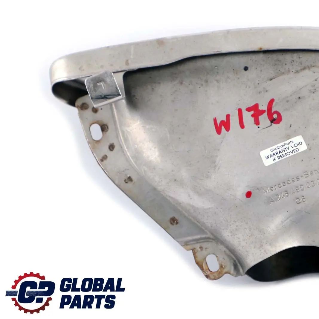 Plaque de recouvrement gauche tuyau d'échappement pour Mercedes W176 W246 à propos du numéro de pièce A2464900327 Mercedes W176 W246 Plaque de recouvrement gauche tuyau d'échappement - SKU A2464900327 - Numéro de pièce A2464900327