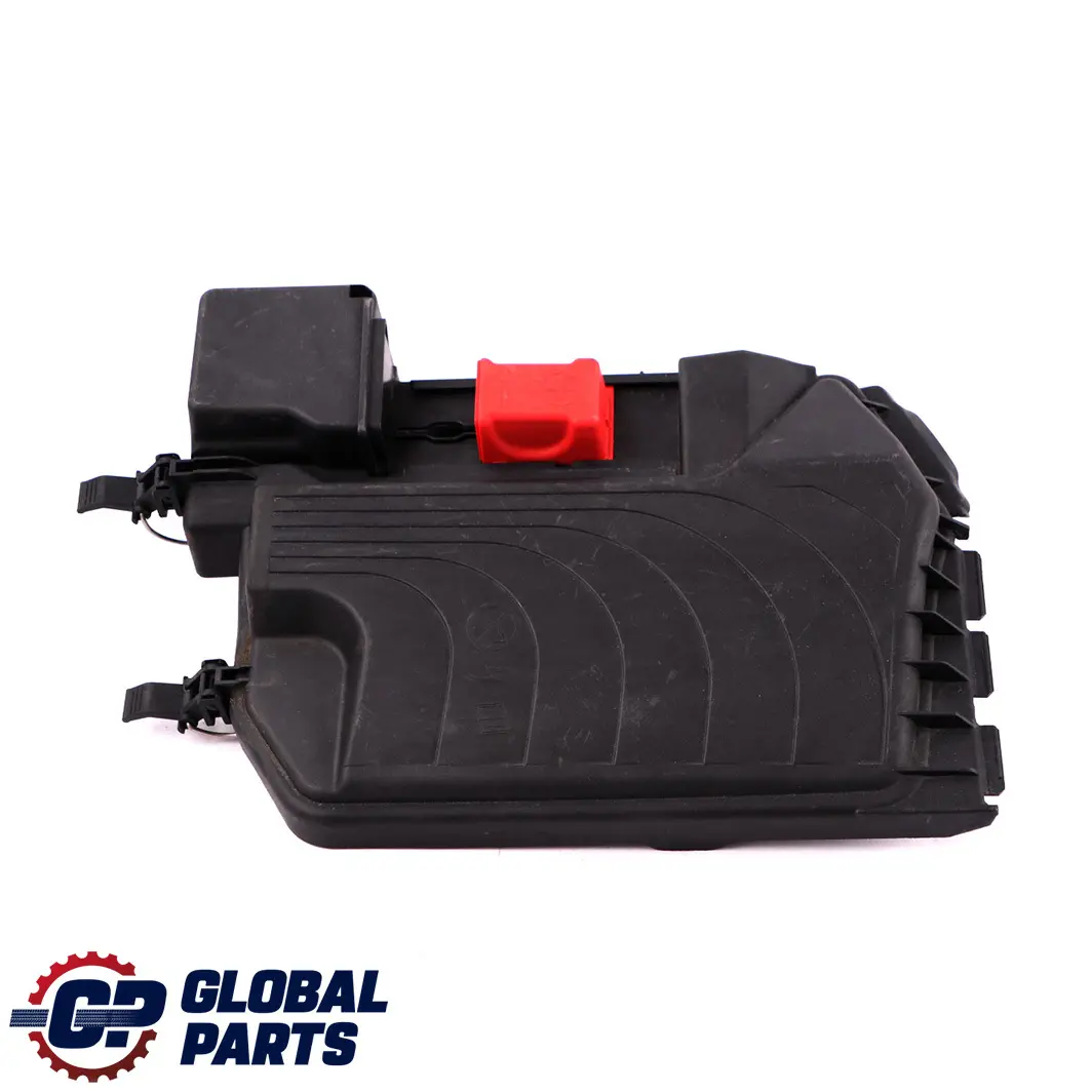 Mercedes W176 Equipement de couverture Boîte à fusibles électrique - SKU A2465400082 - Numéro de pièce A2465400082