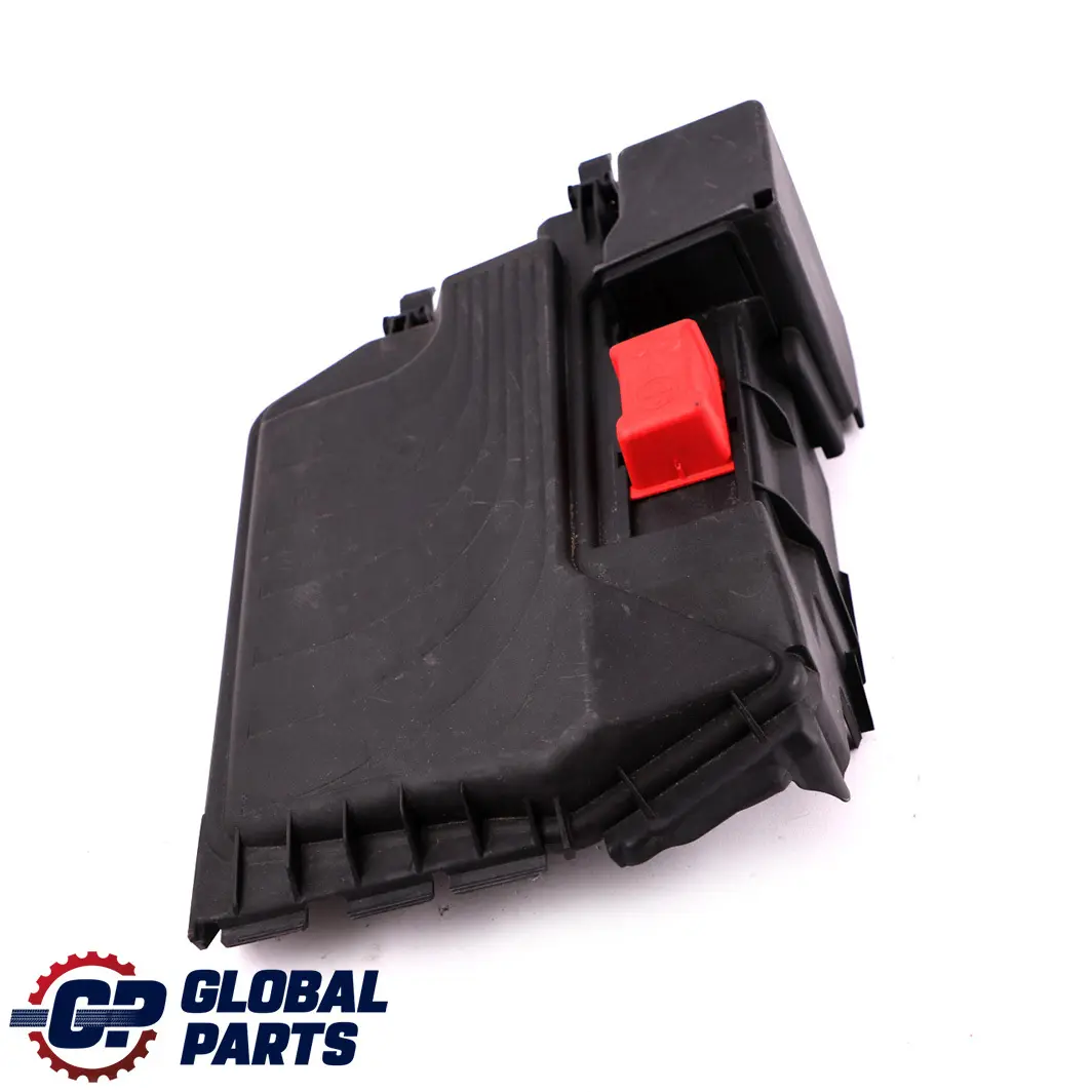 Coprire la scatola dei fusibili elettrici per Mercedes W176 con numero di parte A2465400082 Mercedes W176 Coprire la scatola dei fusibili elettrici - SKU A2465400082 - Numero di parte A2465400082