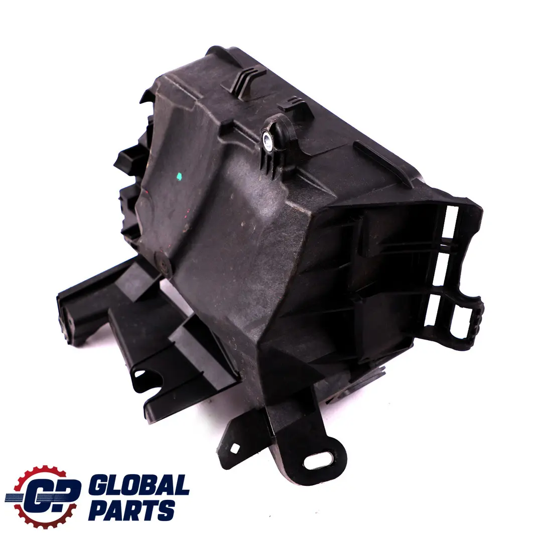  Mercedes-Benz W176 Cubierta Equipo Eléctrico Caja de Fusibles - SKU A2465403803 - Número de pieza A2465403803