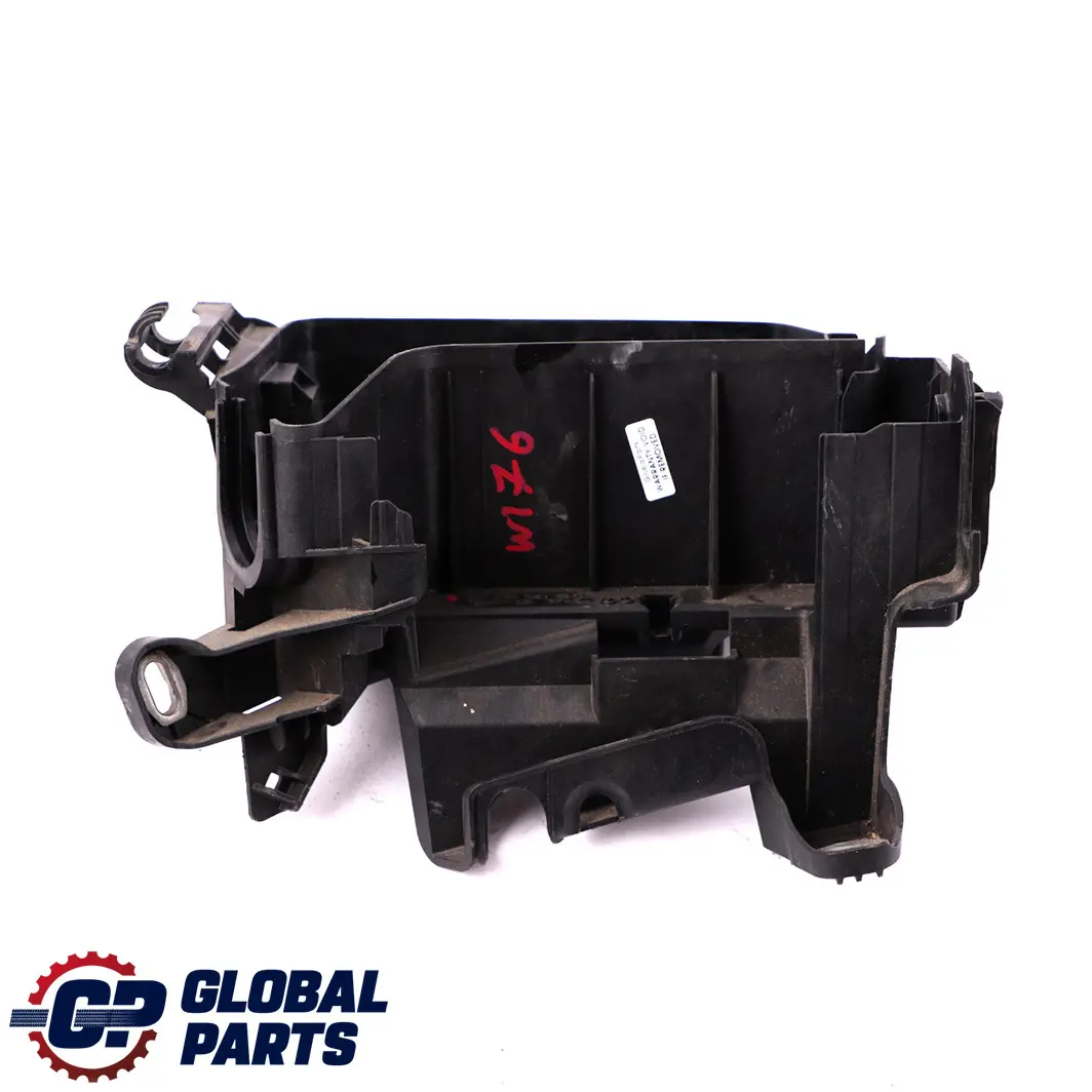  Mercedes-Benz W176 Cubierta Equipo Eléctrico Caja de Fusibles - SKU A2465403803 - Número de pieza A2465403803