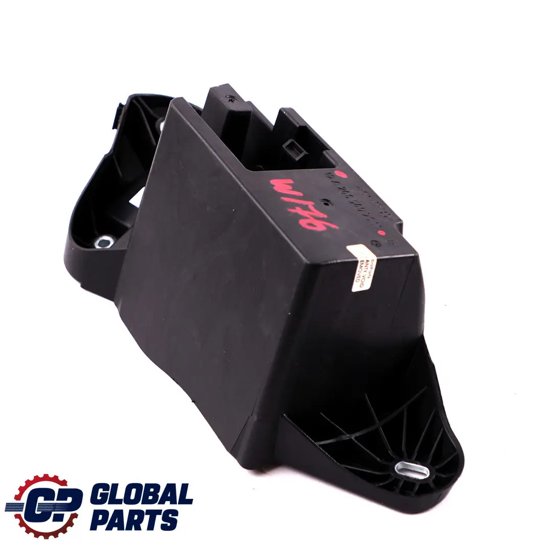 Boîtier d'habillage de la batterie pour Mercedes B W176 W246 à propos du numéro de pièce A2465409611 Mercedes B W176 W246 Boîtier d'habillage de la batterie - SKU A2465409611 - Numéro de pièce A2465409611