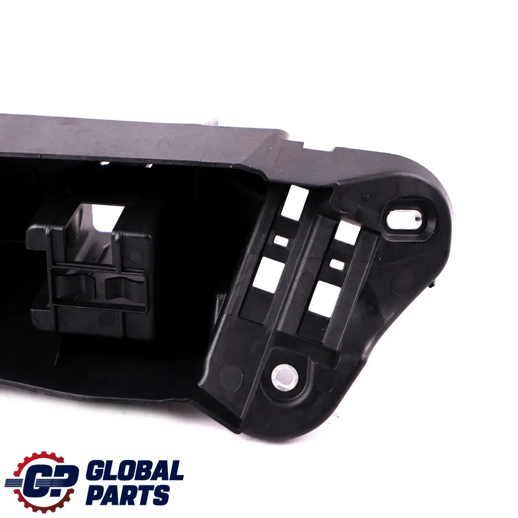 Batteria Surround Trim Box Staffa per Mercedes B W176 W246 con numero di parte A2465409611 Mercedes B W176 W246 Batteria Surround Trim Box Staffa - SKU A2465409611 - Numero di parte A2465409611