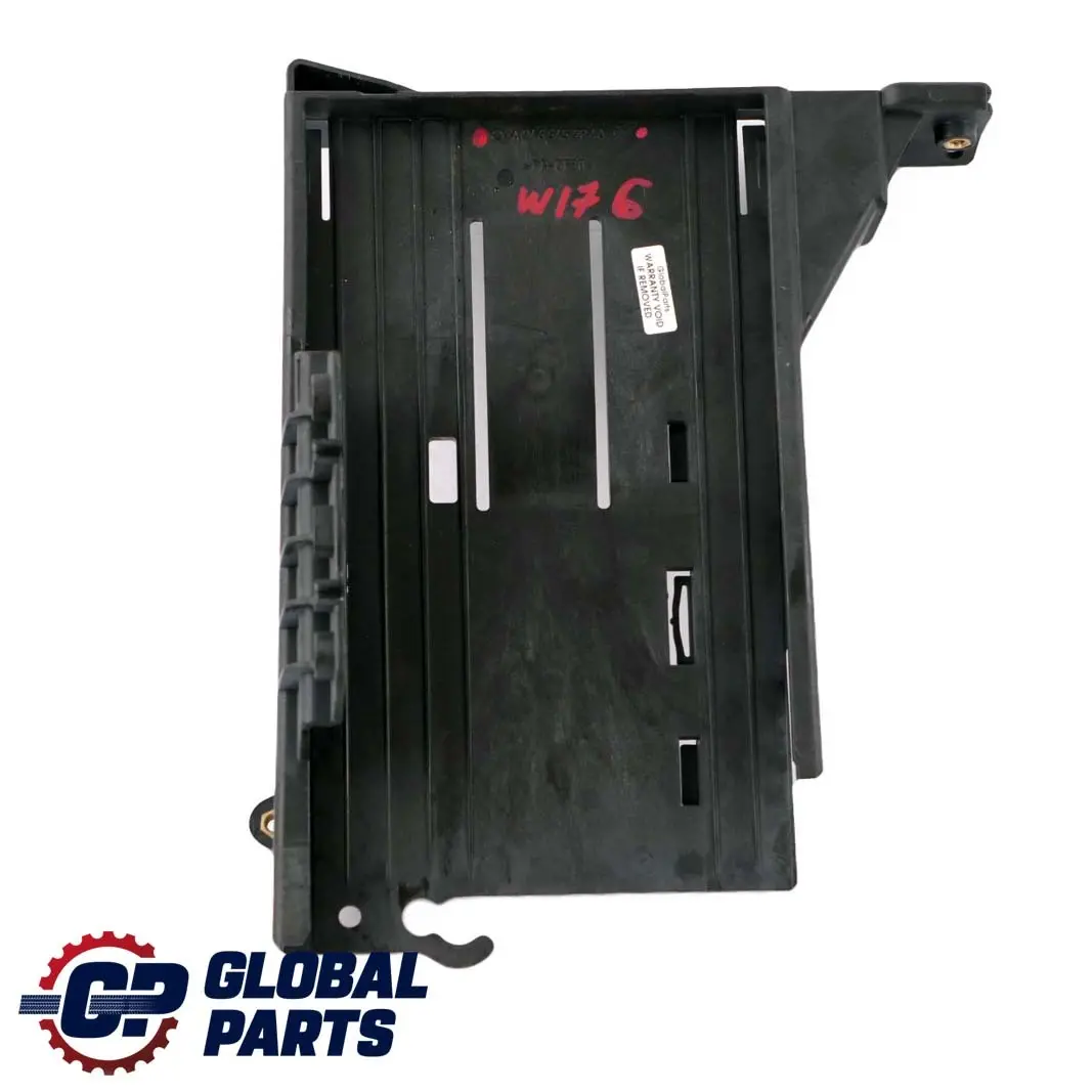 Steuermodulgehäuse Halterung für Mercedes A B W176 W246 mit Teilenummer A2465452840 Mercedes A B W176 W246 Steuermodulgehäuse Halterung - SKU A2465452840 - Teilenummer A2465452840