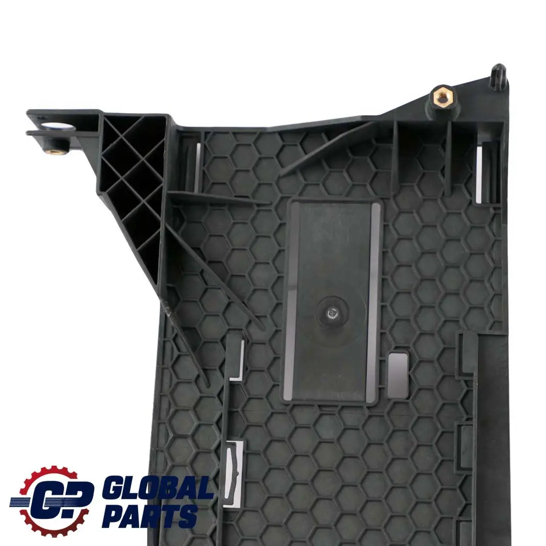 Steuermodulgehäuse Halterung für Mercedes A B W176 W246 mit Teilenummer A2465452840 Mercedes A B W176 W246 Steuermodulgehäuse Halterung - SKU A2465452840 - Teilenummer A2465452840