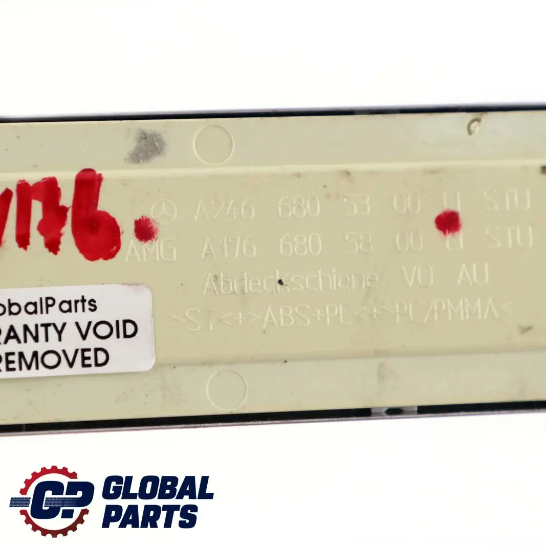 Listwa Progowa Przód Lewa LED do Mercedes W176 W246 o numerze A2466805300 Mercedes W176 W246 Listwa Progowa Przód Lewa LED - SKU A2466805300 - Numer Części A2466805300