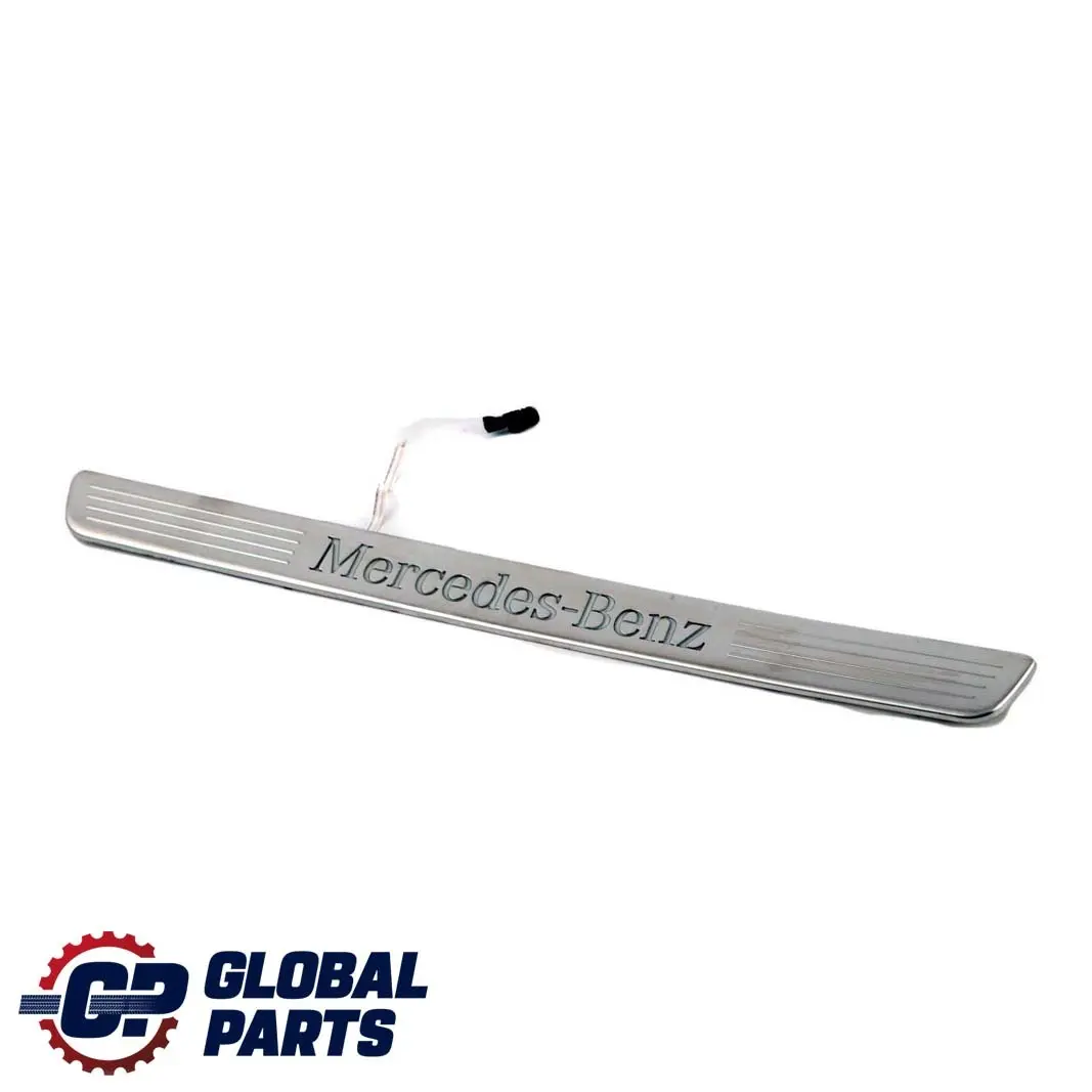 Mercedes W176 W246 Listwa Progowa Przód Lewa LED - SKU A2466805300 - Numer Części A2466805300