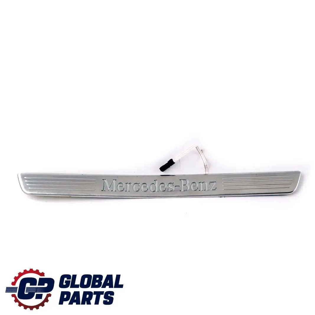 Mercedes W176 W246 Listwa Progowa Przednia Prawa Podświetlana - SKU A2466805400 - Numer Części A2466805400