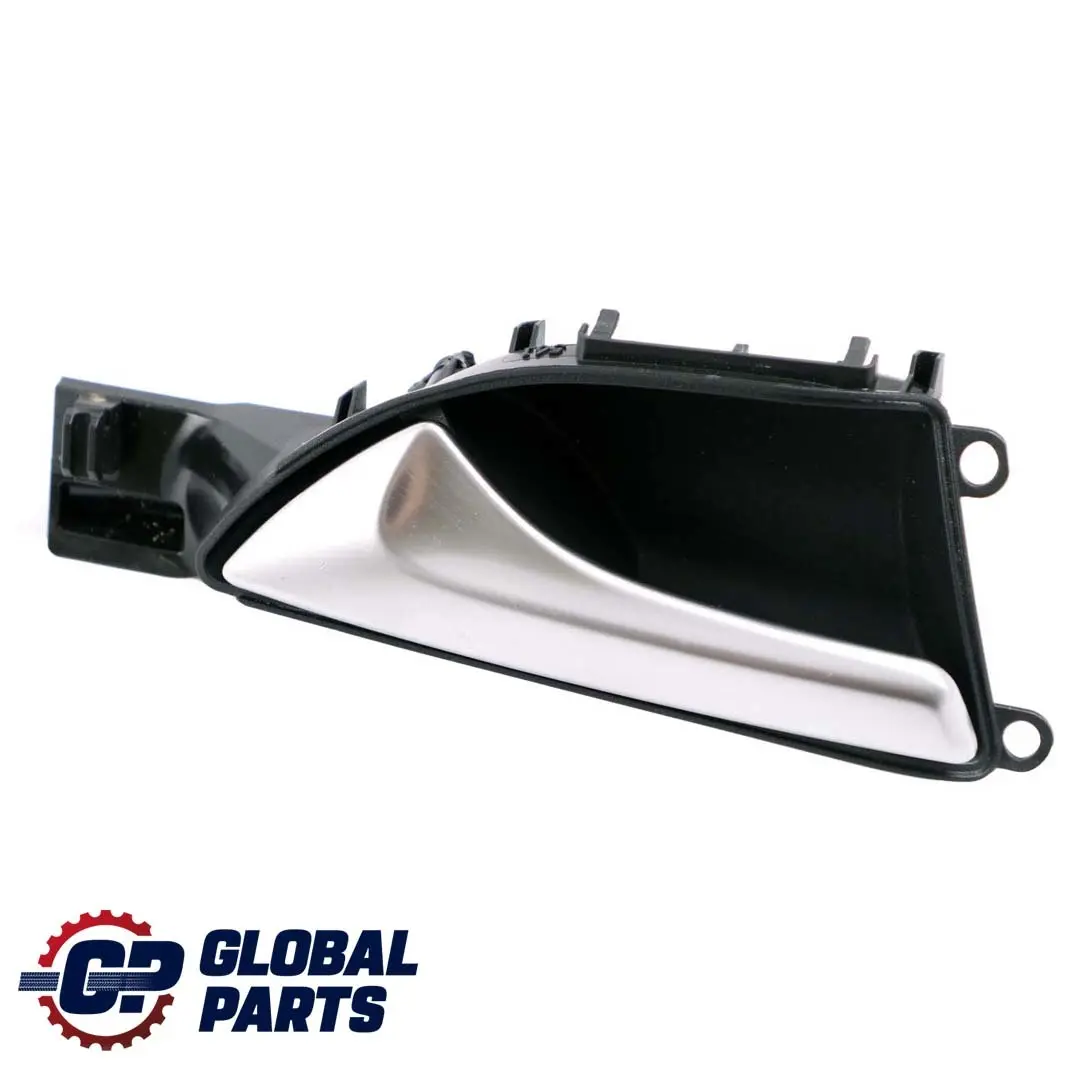 Poignée de porte intérieure avant arrière gauche pour Mercedes W176 W246 à propos du numéro de pièce A2467600561 Mercedes W176 W246 Poignée de porte intérieure avant arrière gauche - SKU A2467600561 - Numéro de pièce A2467600561