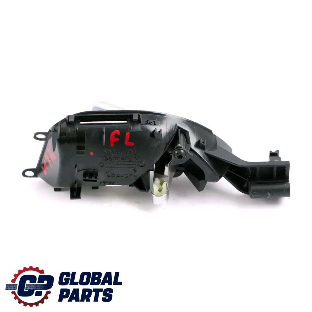 Lewa Wewnętrzna Klamka Drzwi do Mercedes W176 W246 o numerze A2467600561 Mercedes W176 W246 Lewa Wewnętrzna Klamka Drzwi - SKU A2467600561 - Numer Części A2467600561