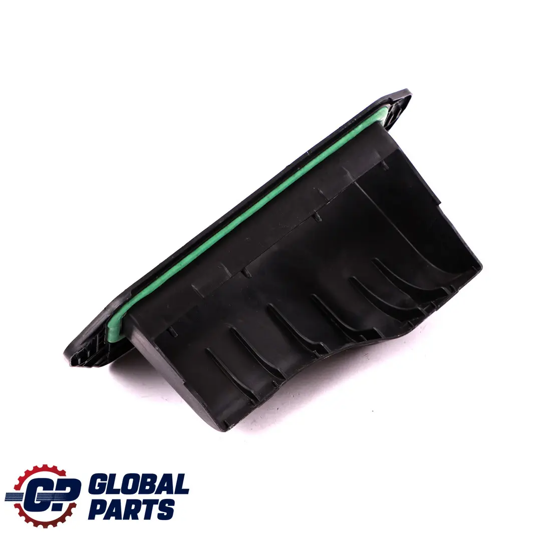 Mercedes W176 Gauche Air Intake Inlet Duct - SKU A2468300224 - Numéro de pièce A2468300224
