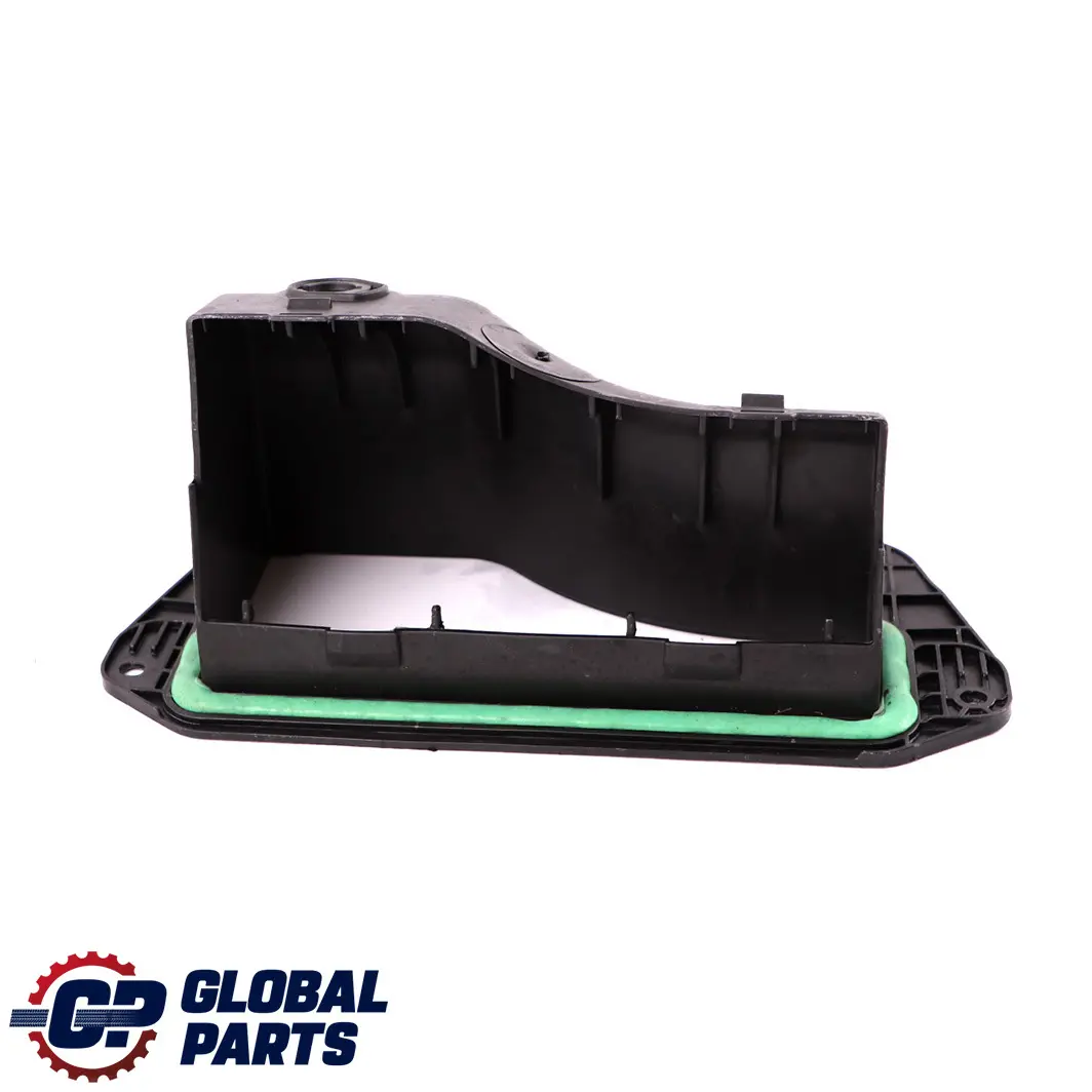 Gauche Air Intake Inlet Duct pour Mercedes W176 à propos du numéro de pièce A2468300224 Mercedes W176 Gauche Air Intake Inlet Duct - SKU A2468300224 - Numéro de pièce A2468300224