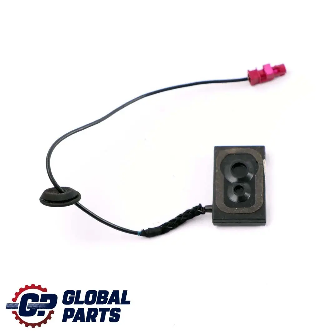 Amplificateur d'antenne d'appoint aérien pour Mercedes CLA C117 W176 à propos du numéro de pièce A2469054201 Mercedes CLA C117 W176 Amplificateur d'antenne d'appoint aérien - SKU A2469054201 - Numéro de pièce A2469054201