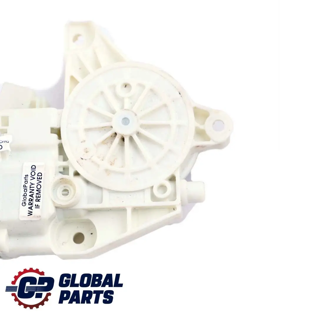 Moteur de lève-vitre de porte avant gauche pour Mercedes W176 W246 à propos du numéro de pièce A2469065100 Mercedes W176 W246 Moteur de lève-vitre de porte avant gauche - SKU A2469065100 - Numéro de pièce A2469065100