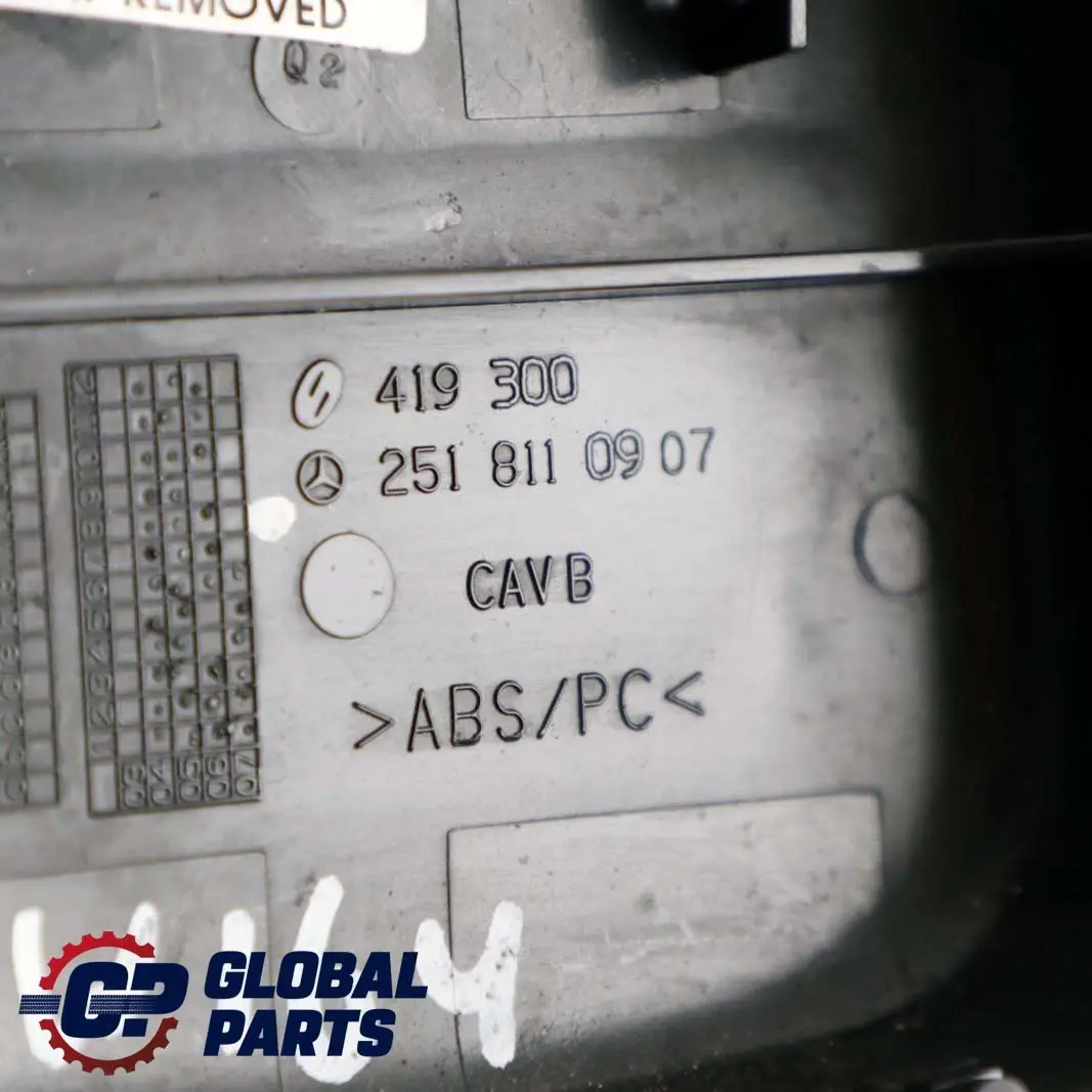 Mercedes-Benz ML GL W164 Innenraum Rückspiegel Abdeckung Verkleidung für mit Teilenummer A2518110907 Mercedes-Benz ML GL W164 Innenraum Rückspiegel Abdeckung Verkleidung - SKU A2518110907 - Teilenummer A2518110907