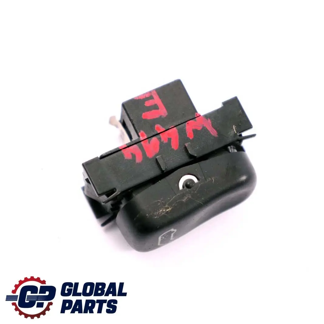 Mercedes-Benz W414 Arriere eclairage Lumiere Interrupteur pour à propos du numéro de pièce A4145450107 Mercedes-Benz W414 Arriere eclairage Lumiere Interrupteur - SKU A4145450107 - Numéro de pièce A4145450107