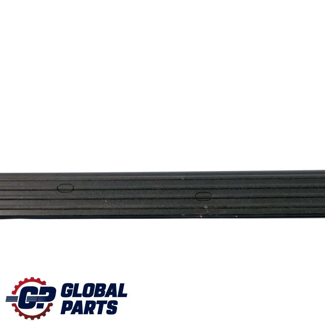 W414 Porta posteriore destra Porta scorrevole Ingresso Ledge Trim per Mercedes Vaneo con numero di parte A4146860374 Mercedes Vaneo W414 Porta posteriore destra Porta scorrevole Ingresso Ledge Trim - SKU A4146860374 - Numero di parte A4146860374