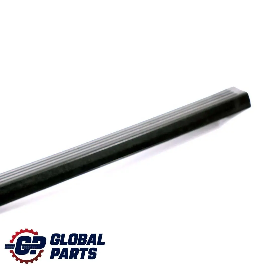 W414 Porta posteriore destra Porta scorrevole Ingresso Ledge Trim per Mercedes Vaneo con numero di parte A4146860374 Mercedes Vaneo W414 Porta posteriore destra Porta scorrevole Ingresso Ledge Trim - SKU A4146860374 - Numero di parte A4146860374