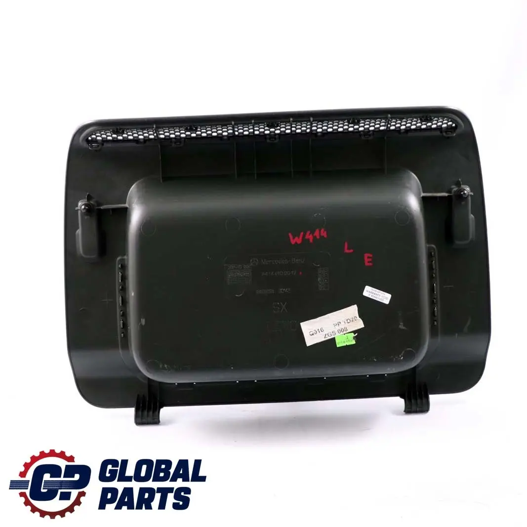 Mercedes-Benz W414 Bagagliaio Pannello Laterale Copertura Posteriore SX per con numero di parte A4146900092 Mercedes-Benz W414 Bagagliaio Pannello Laterale Copertura Posteriore SX - SKU A4146900092 - Numero di parte A4146900092