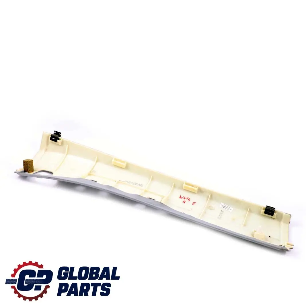 Mercedes-Benz Vaneo W414 Panel De techo derecho para con número de pieza A4146900262 Mercedes-Benz Vaneo W414 Panel De techo derecho - SKU A4146900262 - Número de pieza A4146900262